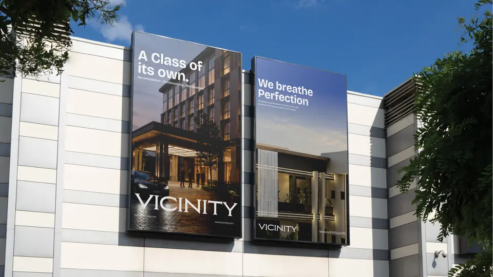 Vicinity Hotel: Building banners